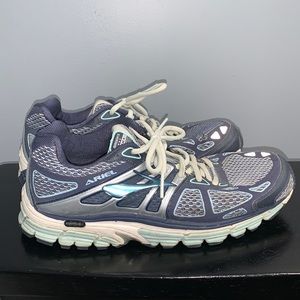 Brooks shoes